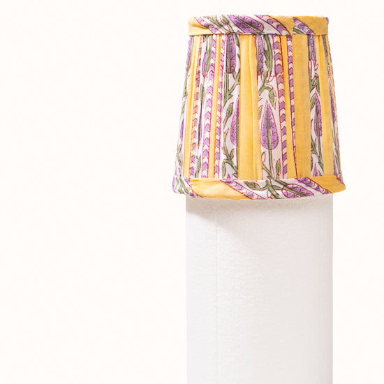 Abat Jour plissé rayé jaune & lila.