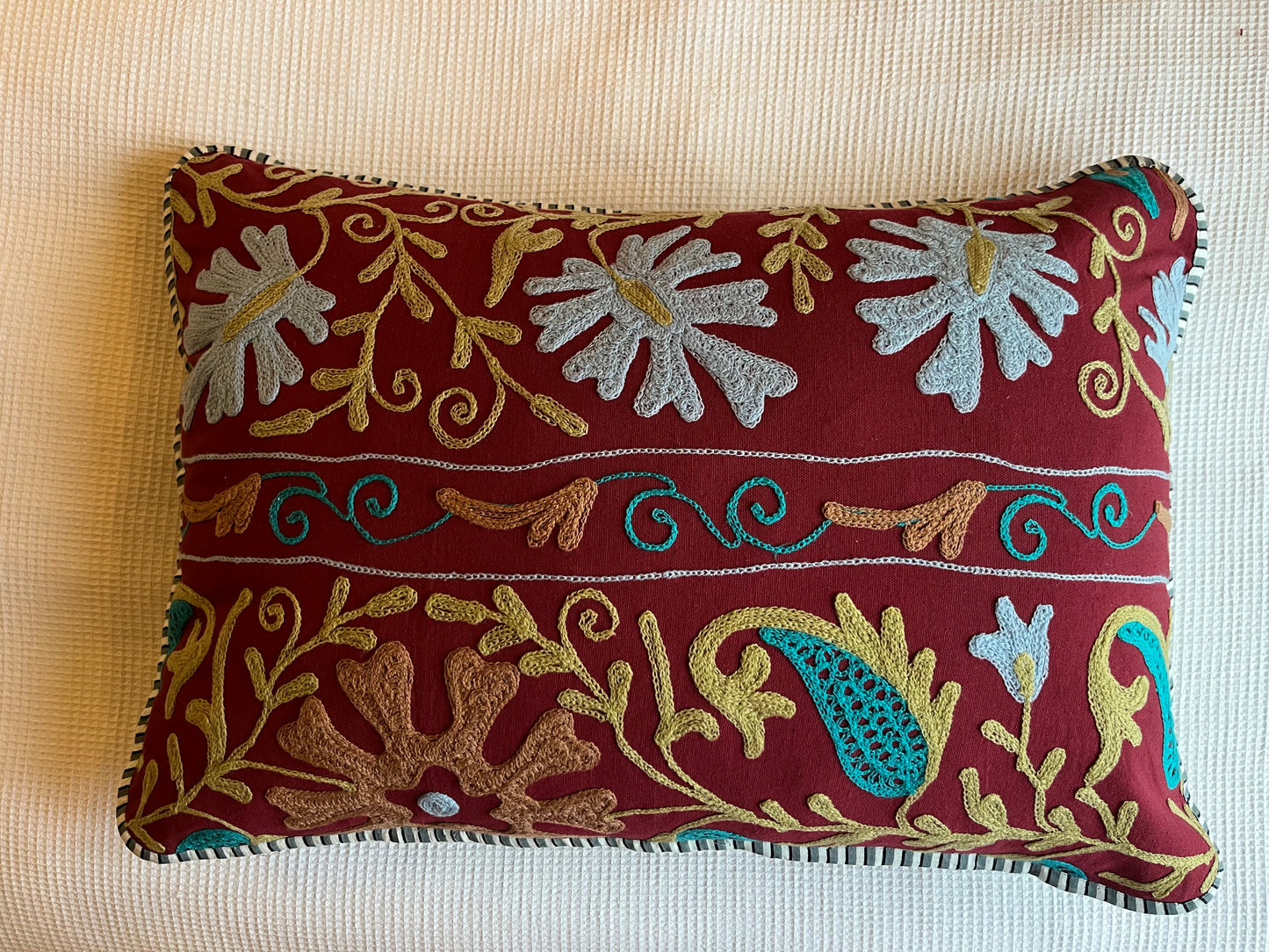 Coussin Jaipur bordeaux rectangle