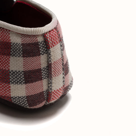 The Oscar slipper