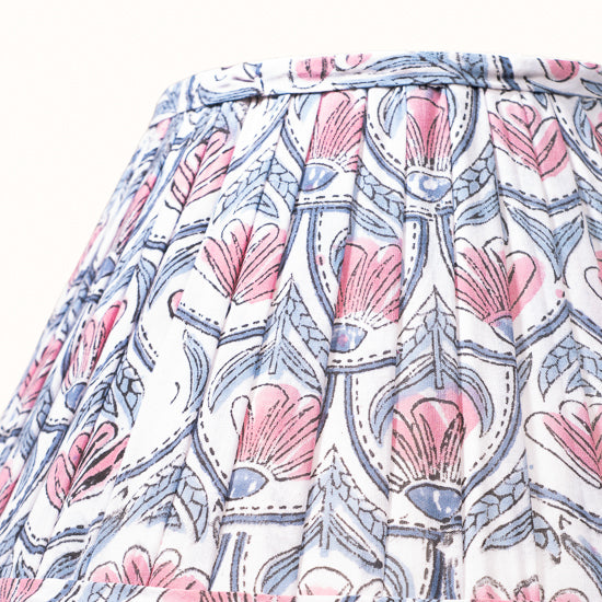 Abat Jour plissé blanc imprimé nénuphars roses