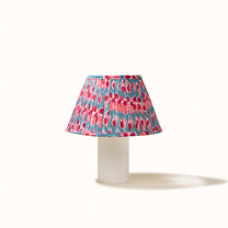 Abat Jour plissé bleu denim imprimé fleurs rose framboise