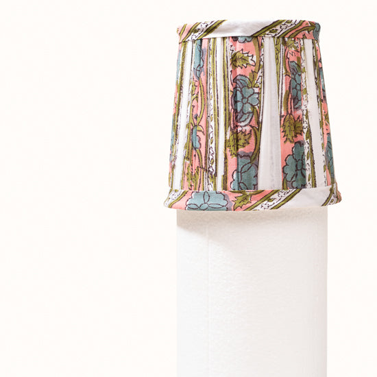 Abat Jour plissé imprimé fleurs rose pâle, bleu gris & pistache.