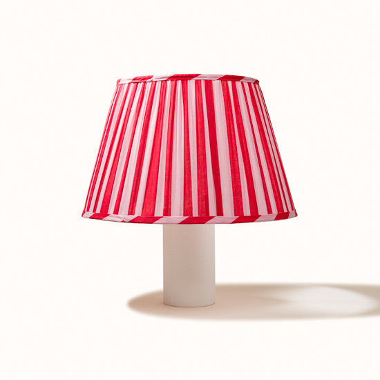 Abat Jour plissé rayé rouge et rose.