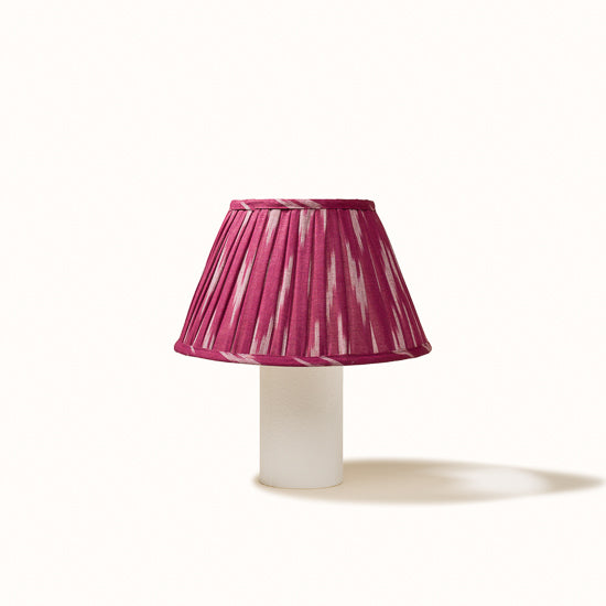 Abat Jour plissé prune imprimé Ikat.