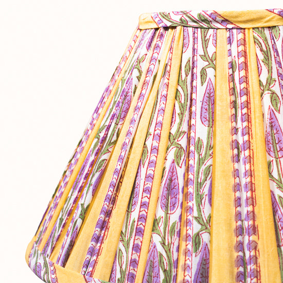 Abat Jour plissé rayé jaune & lila.