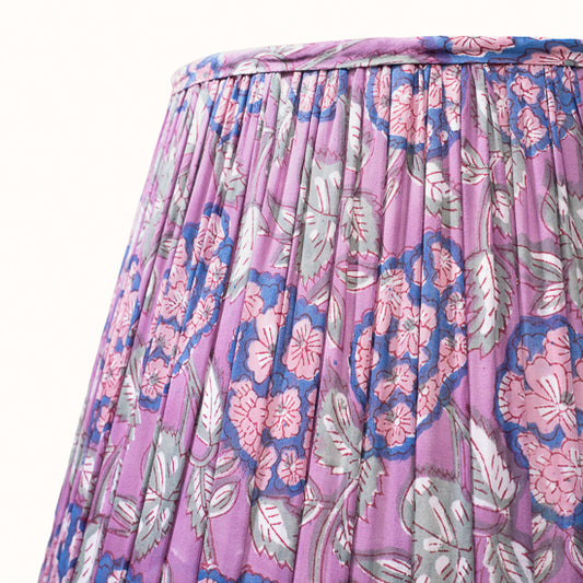 Abat Jour plissé lila imprimé hortensias.