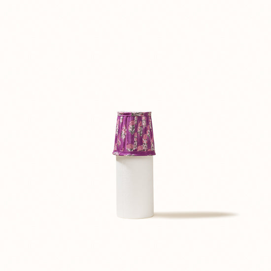 Abat Jour plissé lila imprimé fleurs roses.