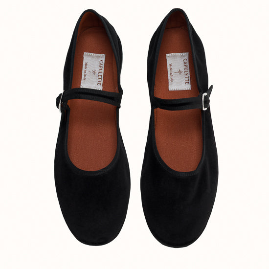 Bambina Back to Black