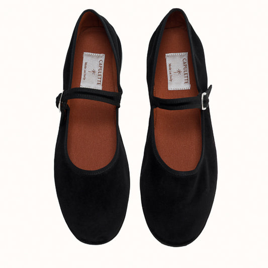 Bambina Back to Black