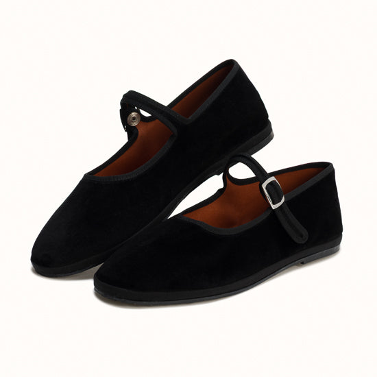 Bambina Back to Black