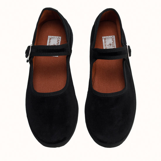 Bambina Back to Black