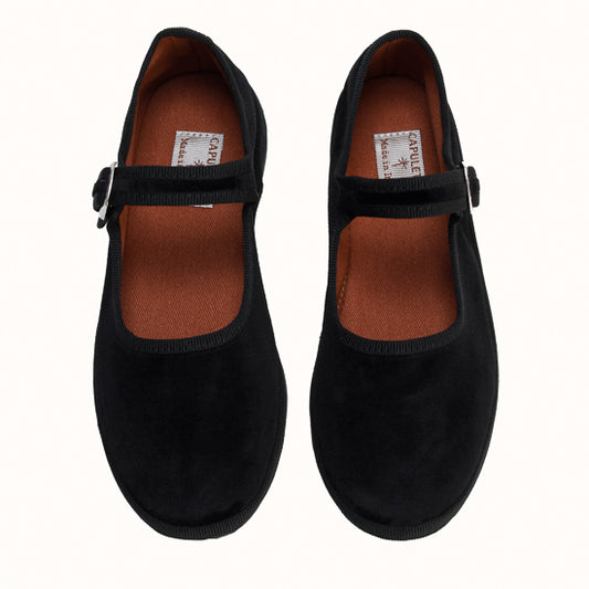 Bambina Back to Black