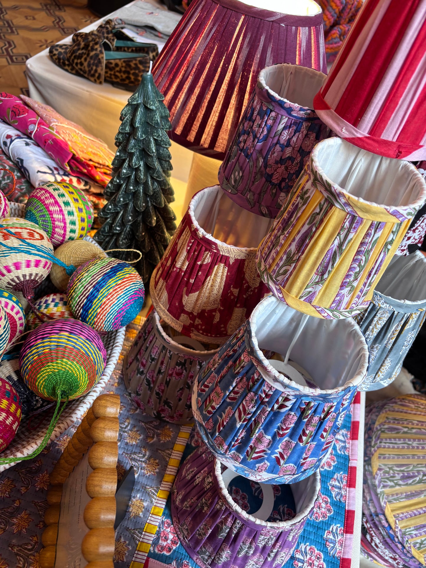 Abat Jour plissé rayé jaune & lila.